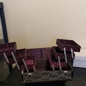 Women stuff make up case